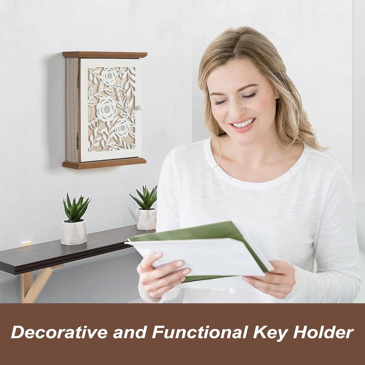 White Wood Key Holder with 6 Key Hook B196