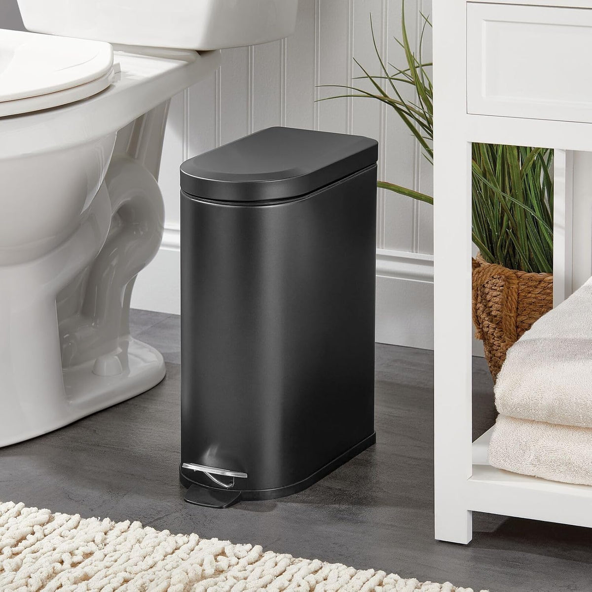 Black 2.6 Gallon Stainless Steel Step Trash Can P181