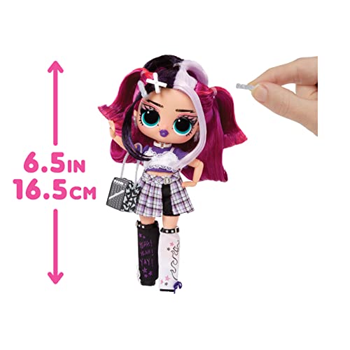 Fashion Doll with 15 Surprises and Accessories O417633