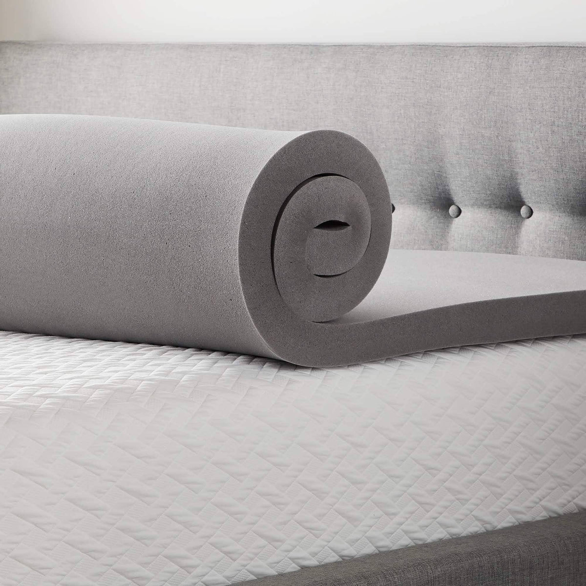 Gray Queen 4 inch Memory Foam Topper Z5307