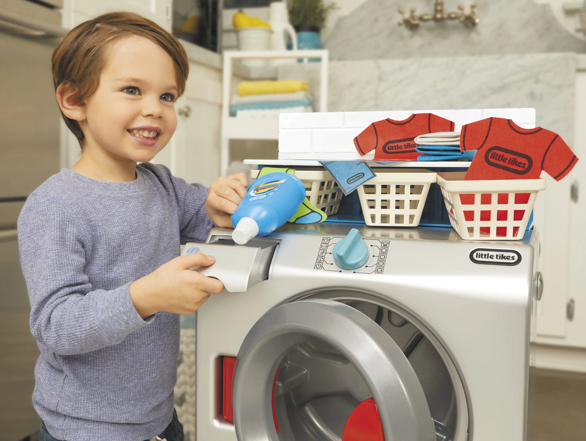 Little Tikes First Washer Dryer Pretend Play Toy Washing Machine with 11 Laundry Accessories I46213