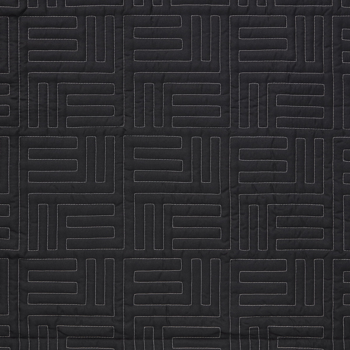 Black 7 Piece Queen Quilt Set with Sheets E214318