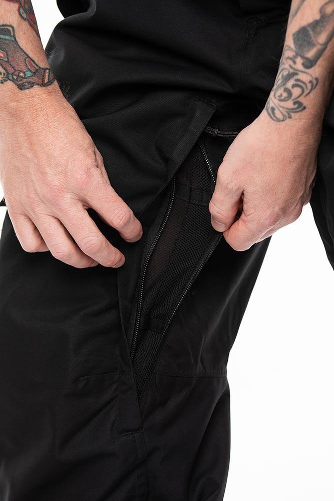 Men's Insulated Cargo Pant B80299