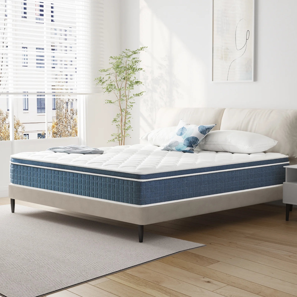 Queen Size Medium Soft Hybrid Innerspring and Gel Memory Foam Mattress V964104