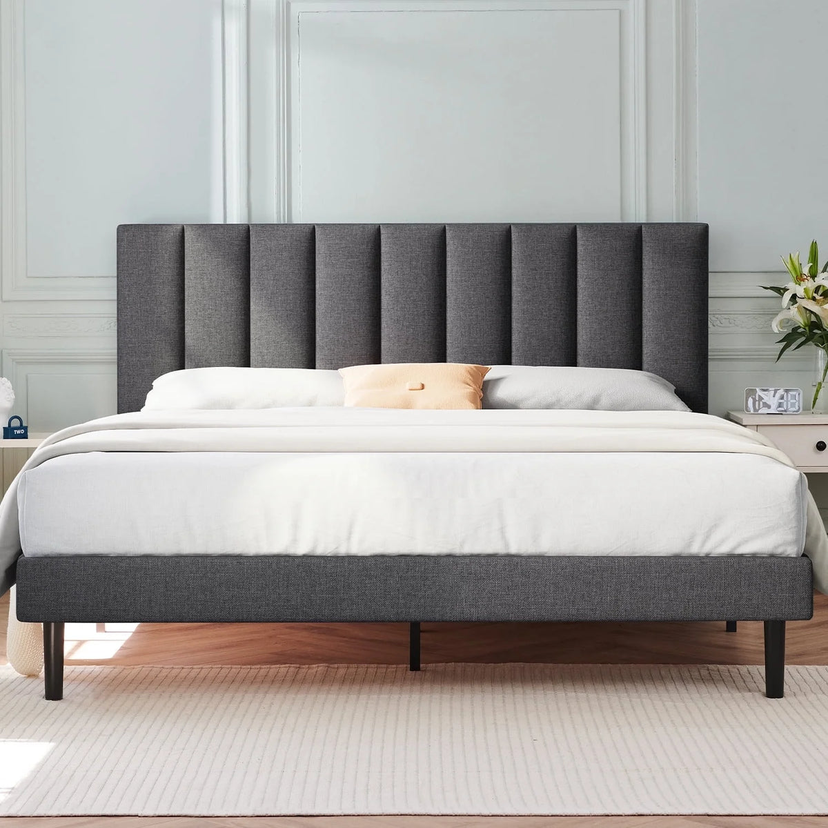Full Light Gray Upholstered Platform Bed Frame Z8108