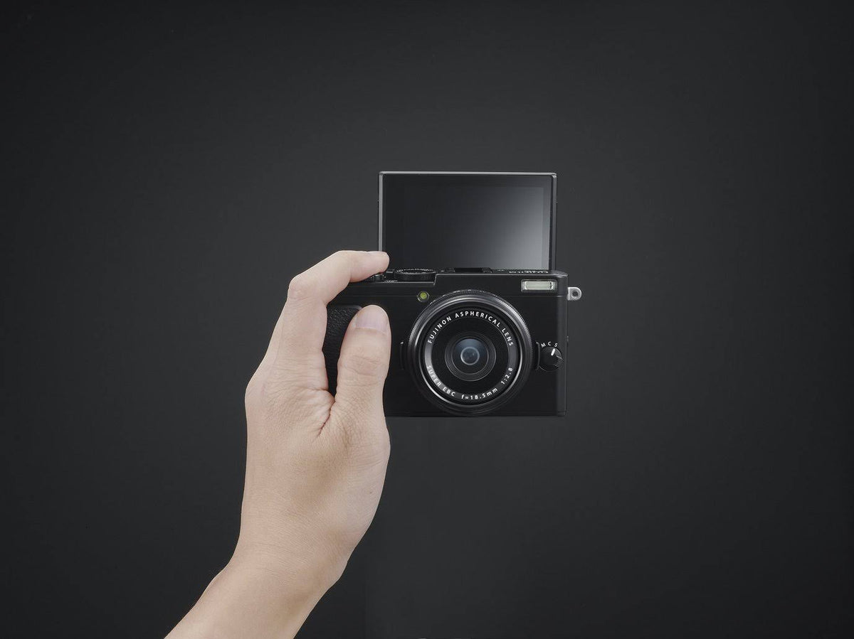 Black Compact Digital Camera X3525