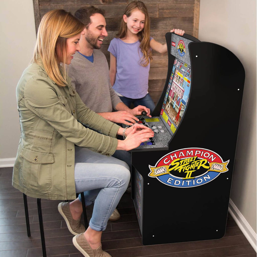 Street Fighter II Arcade Cabinet R450799