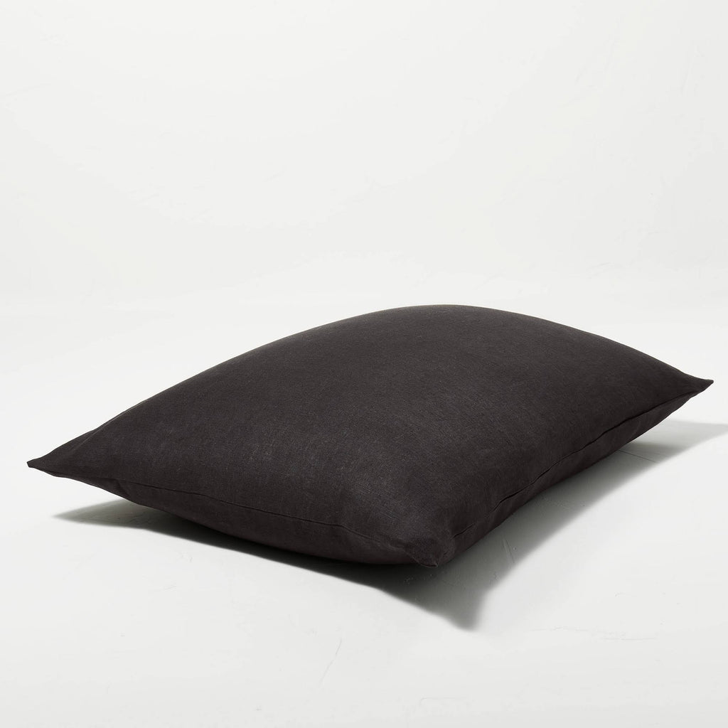 Washed Black Linen Duvet & Sham Set R8386