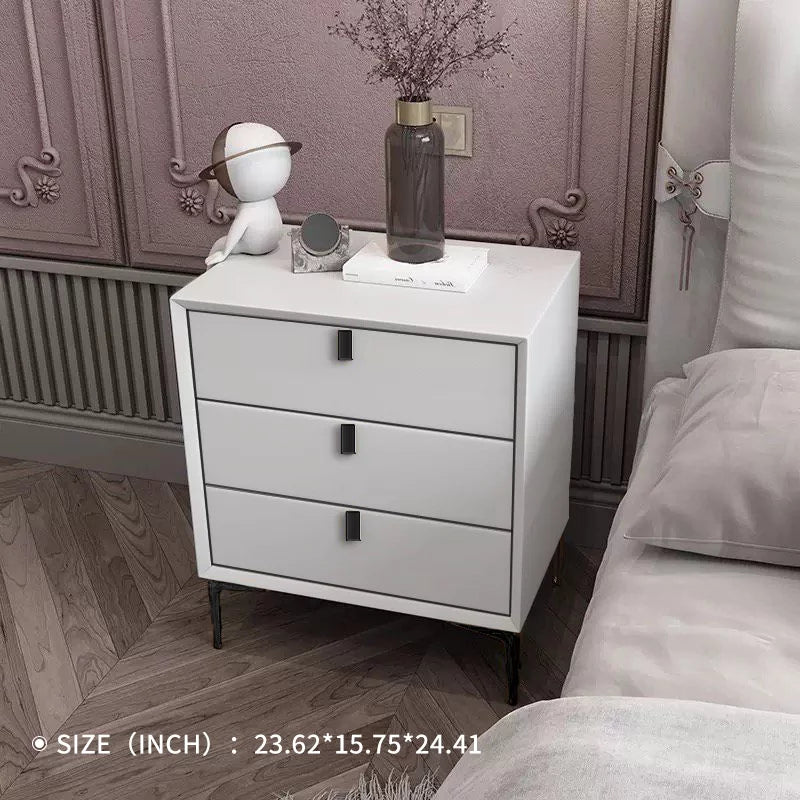 Solid Wood 3 Drawer Nightstand Z7206