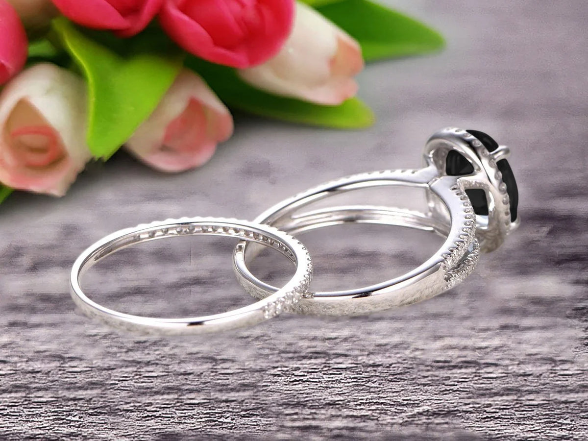10k White Gold Oval Moissanite Engagement Ring O981889