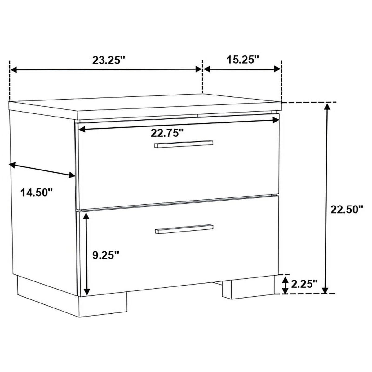 4-Piece Wood Eastern King Bedroom Set in Glossy White K5062