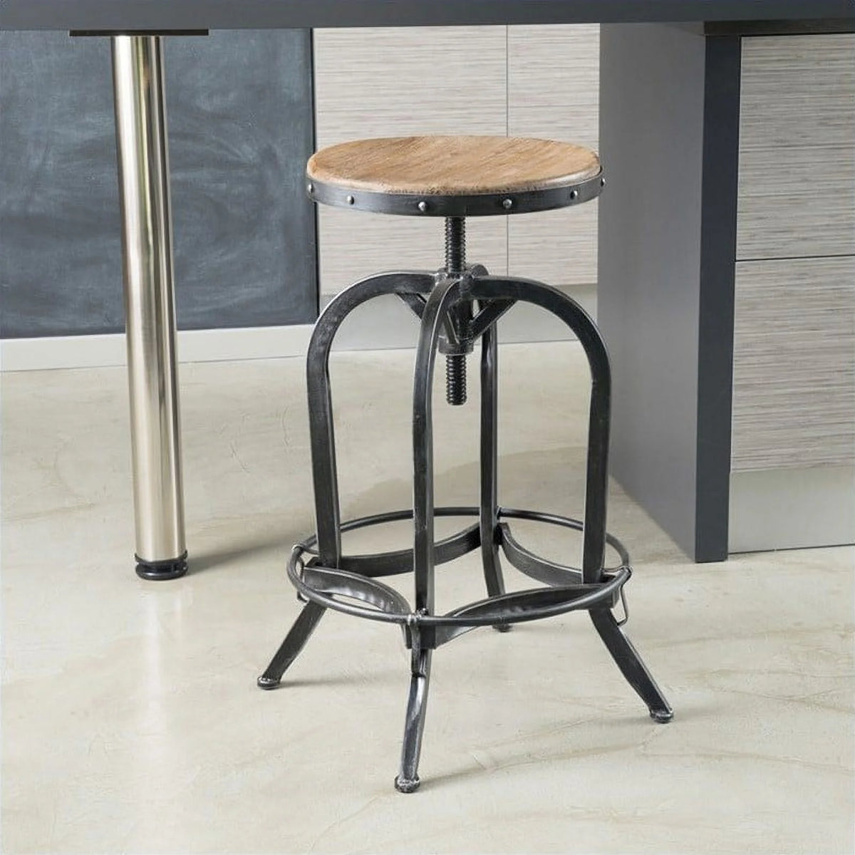 26" Adjustable Bar Stool A300583