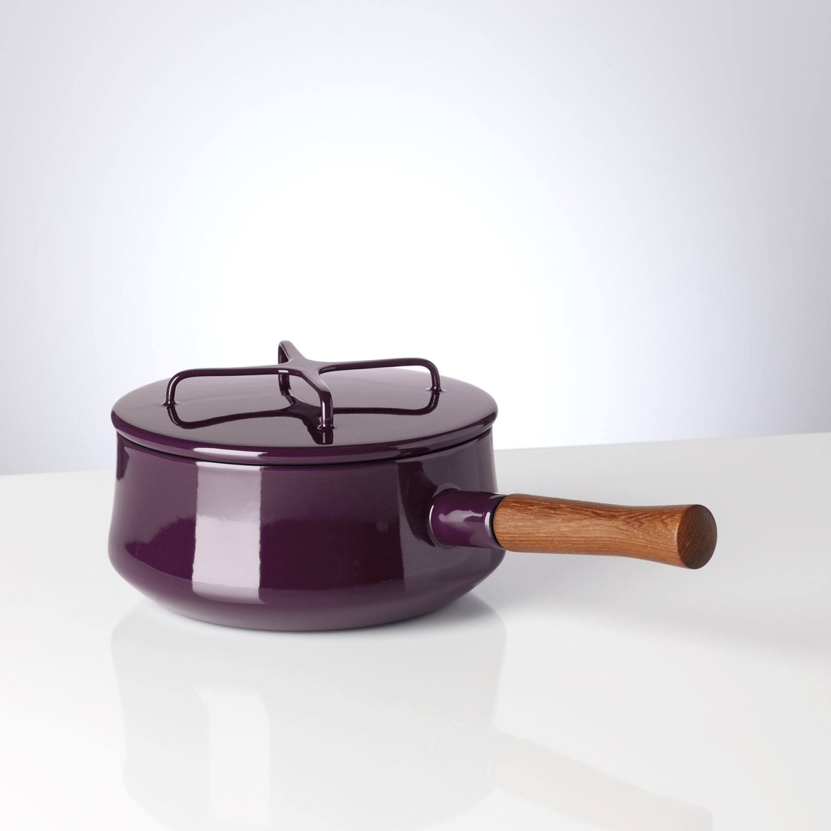 Plum 2-Quart Saucepan O139