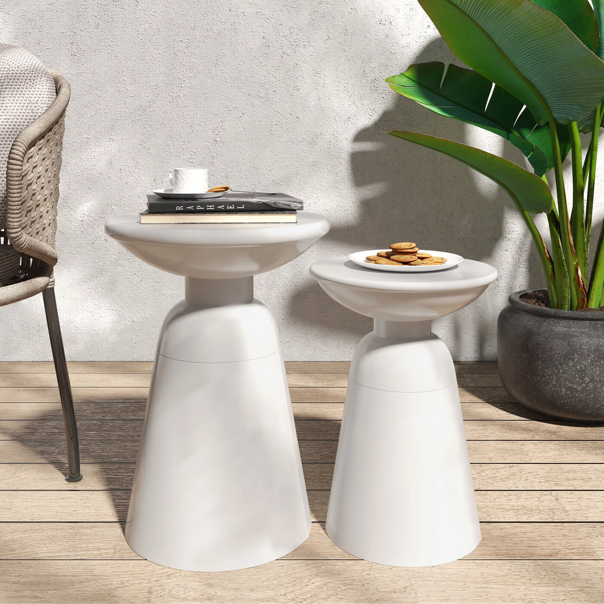 White Metal Outdoor Side Tables, Set of 2 G6621