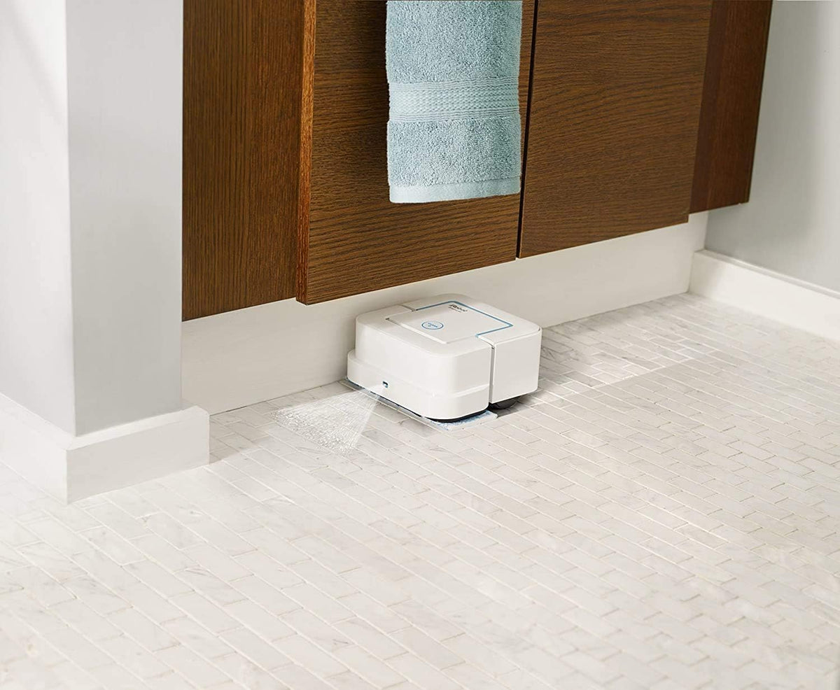 Robot Mop Bundle with 1 Cleaning Solution (2 Items) B680200