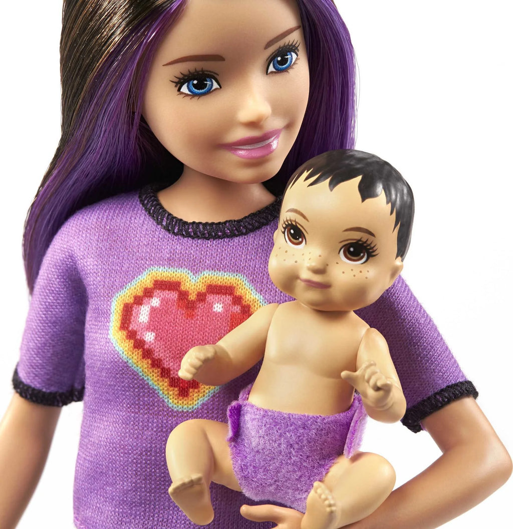 Skipper Doll in Checked Skirt, Baby Doll & 4 Themed Pieces G9715