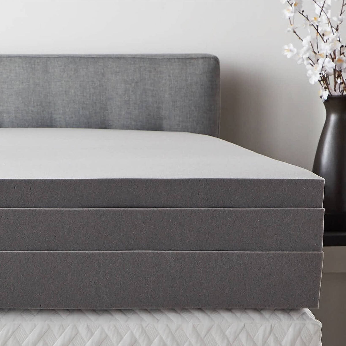 Gray Queen 4 inch Memory Foam Topper Z5307