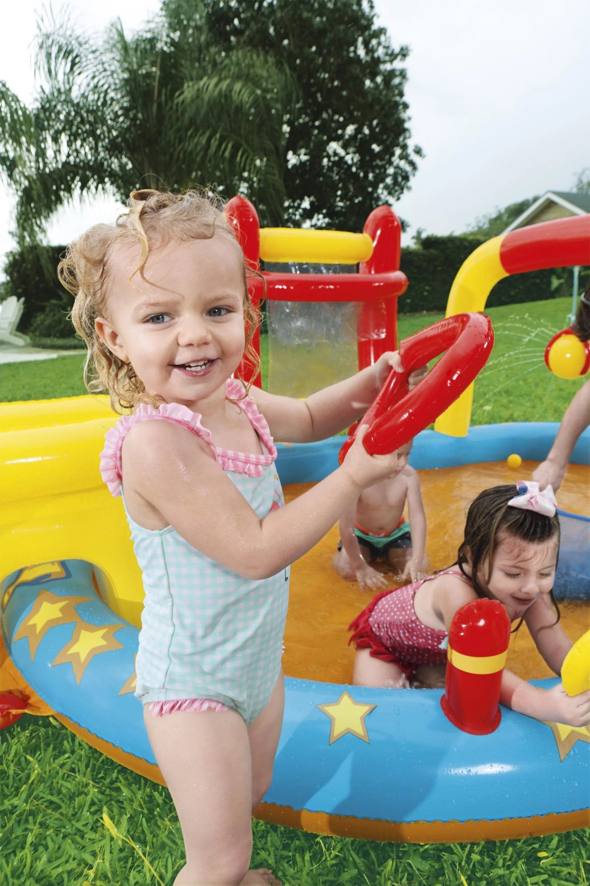 Inflatable Play Pool Center with Slide C372258