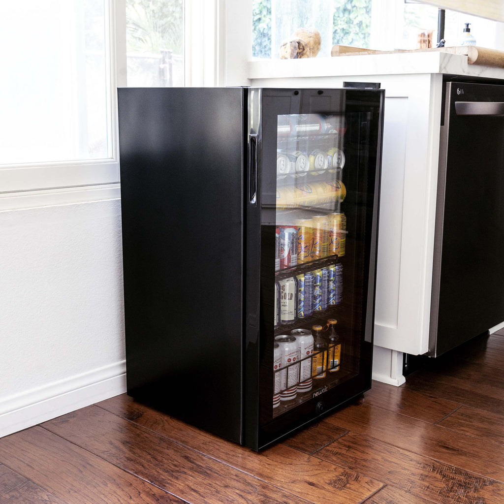 126 Can Black Beverage Refrigerator Cooler W534