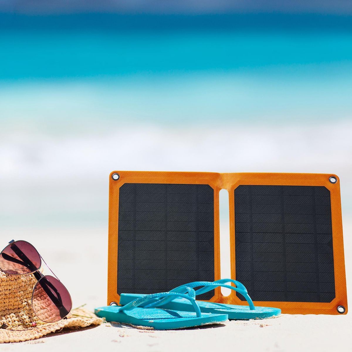 9 Watt Foldable Solar Panel B374493