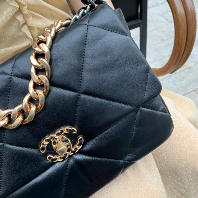 Lambskin Flap Bag R654245